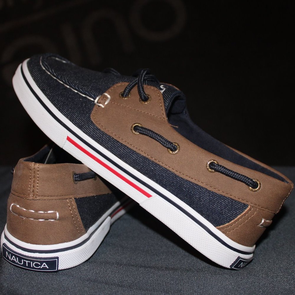 Nautica "Galley" Boys/Youth Causal Shoe Sized 3M